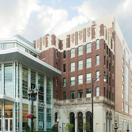 Renaissance Allentown Hotel Bagian luar foto
