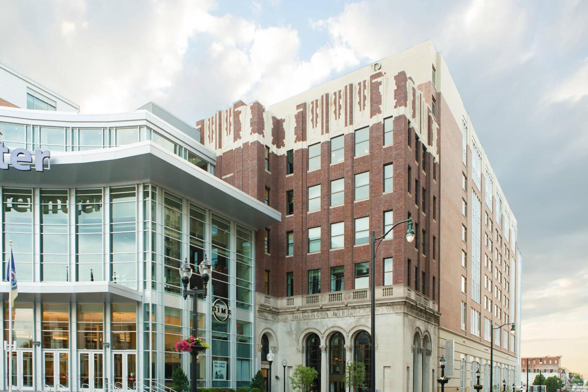 Renaissance Allentown Hotel Bagian luar foto