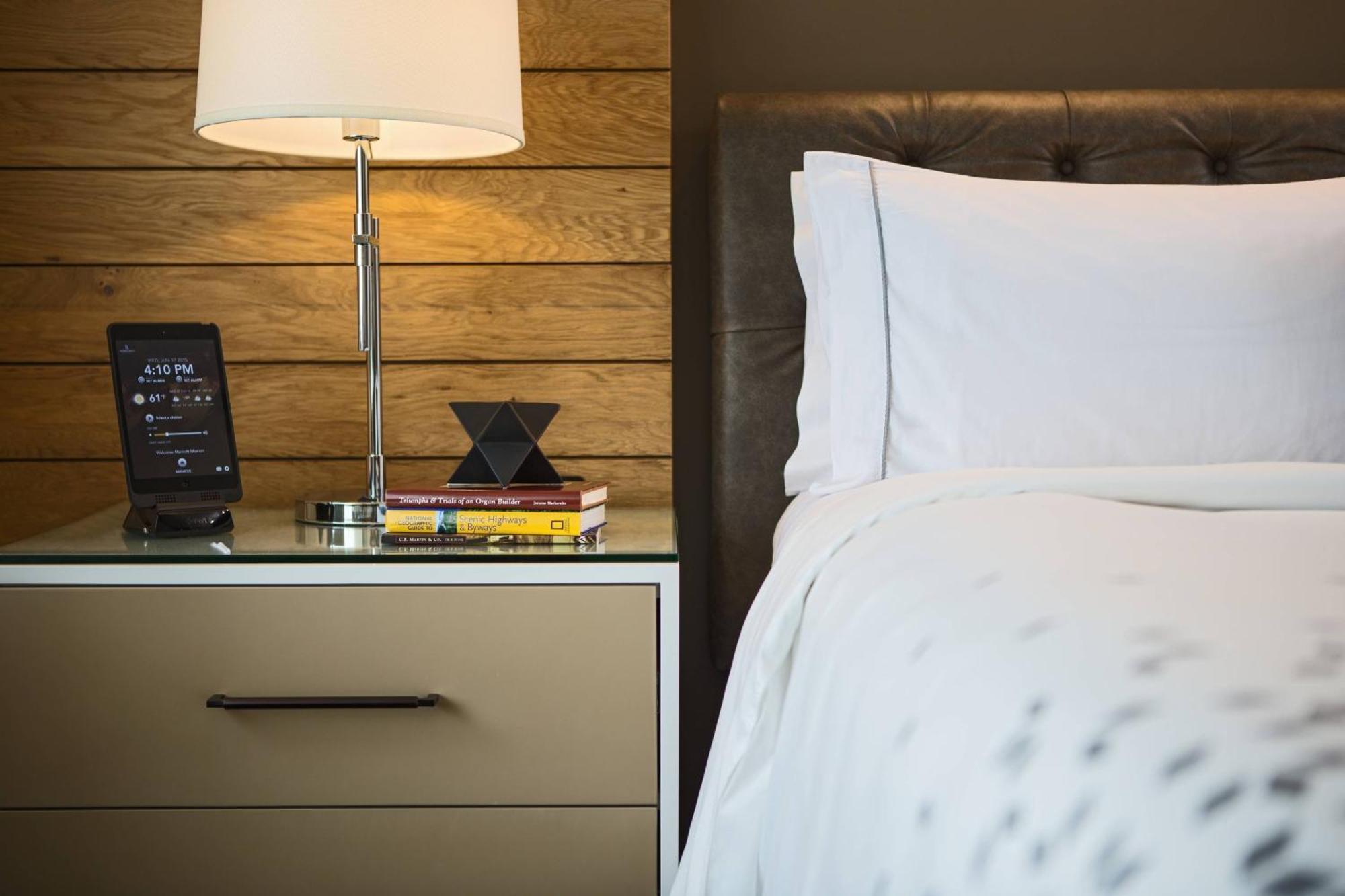 Renaissance Allentown Hotel Bagian luar foto