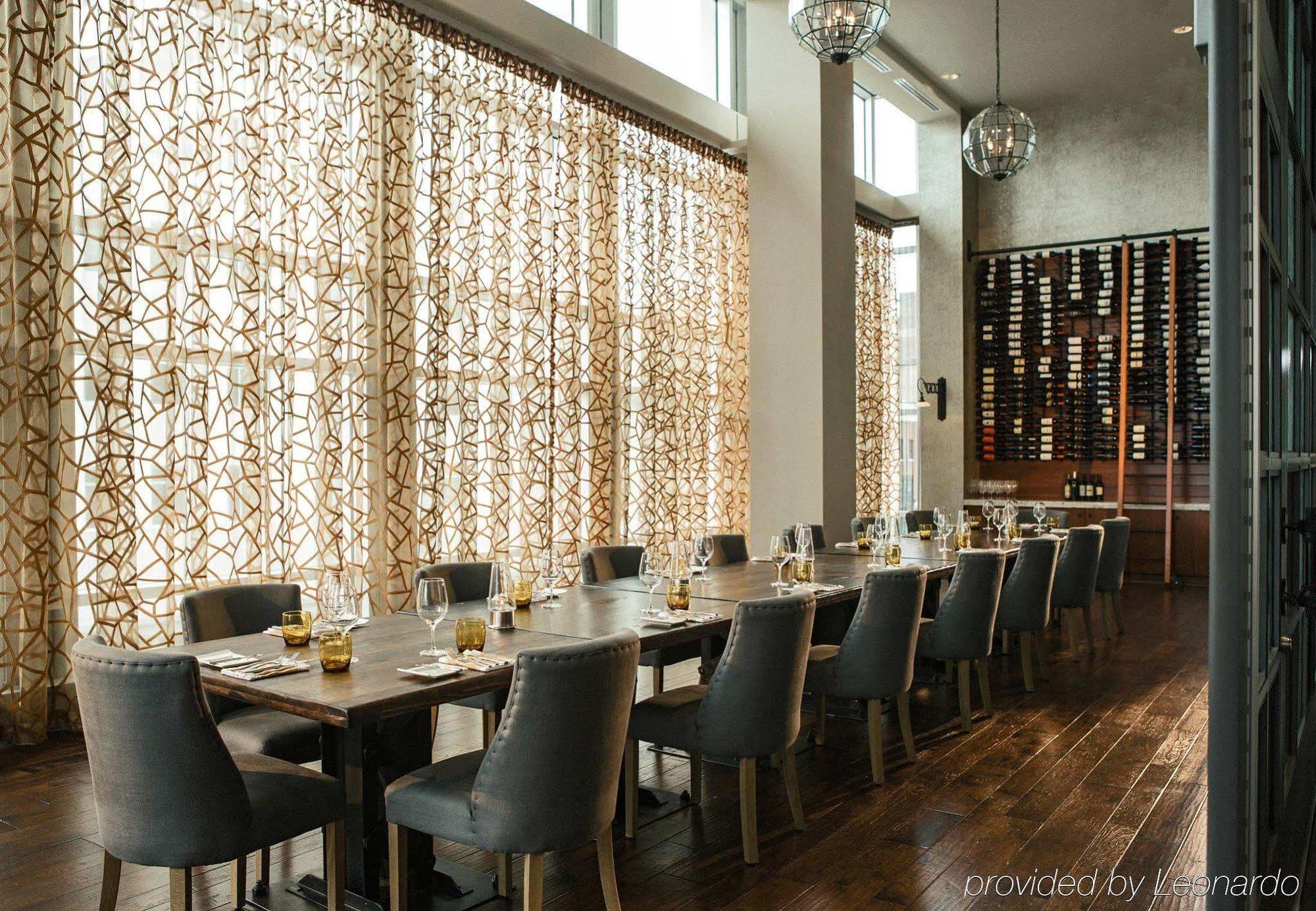 Renaissance Allentown Hotel Bagian luar foto