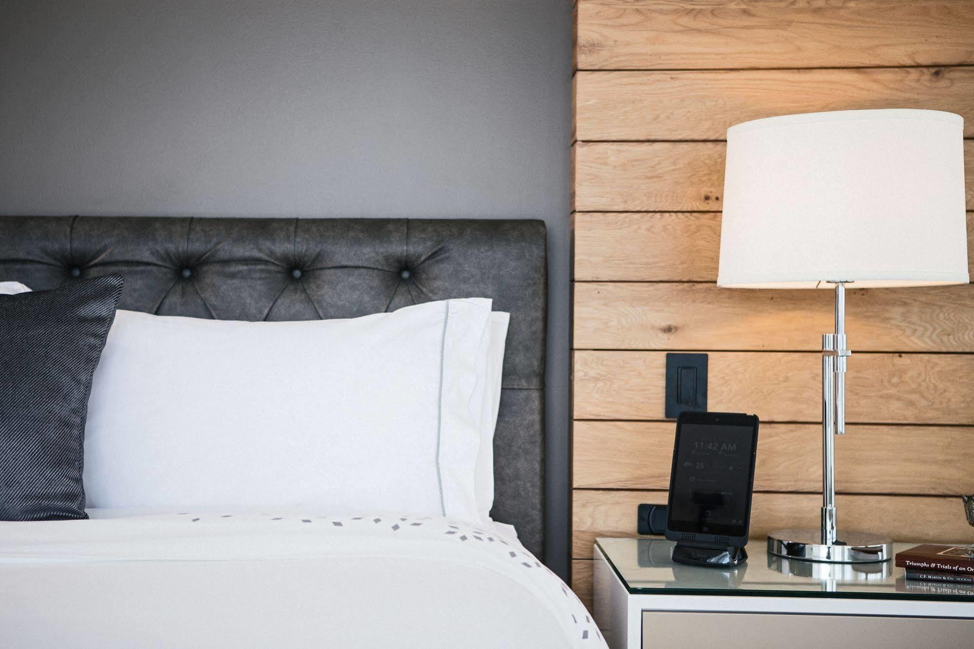 Renaissance Allentown Hotel Bagian luar foto