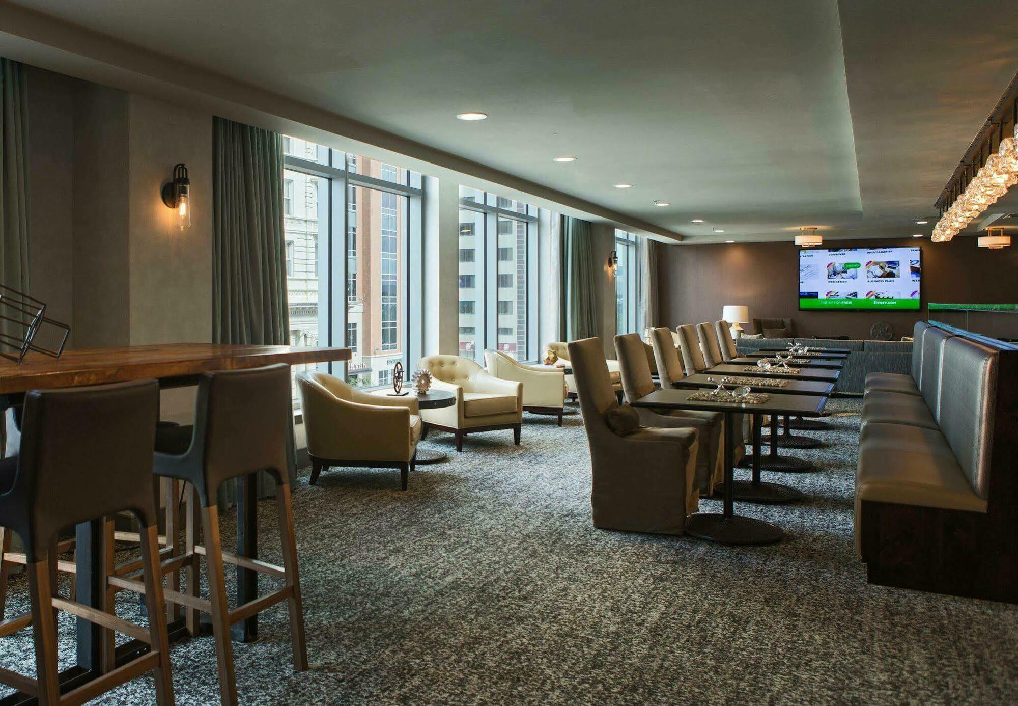 Renaissance Allentown Hotel Bagian luar foto